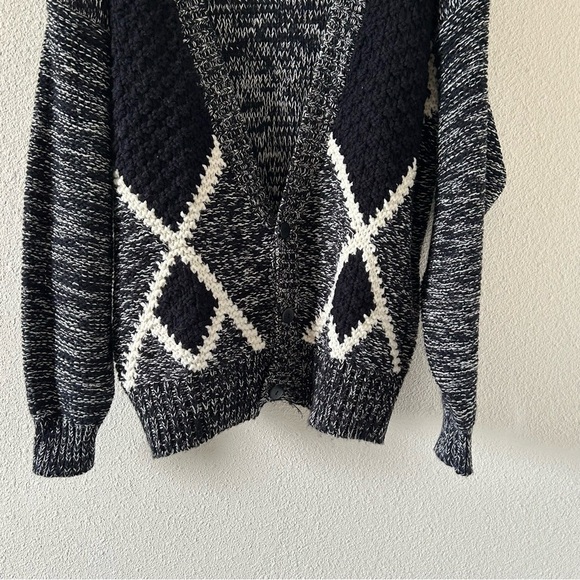 VTG Front Line Men’s Knit Cardigan Medium Black White Argyle Preppy Grandpa - Picture 2 of 11